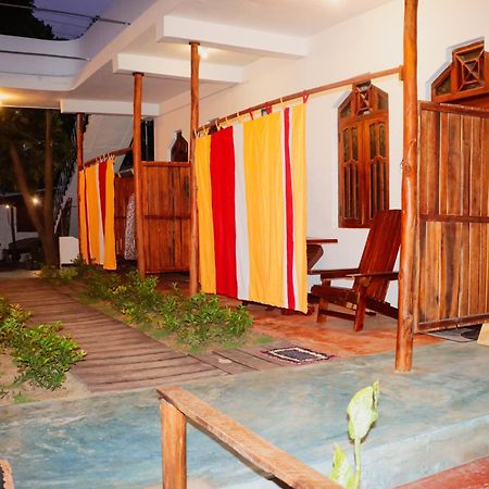 Surfers Park Arugambay Bed & Breakfast Arugam Kudah Eksteriør bilde