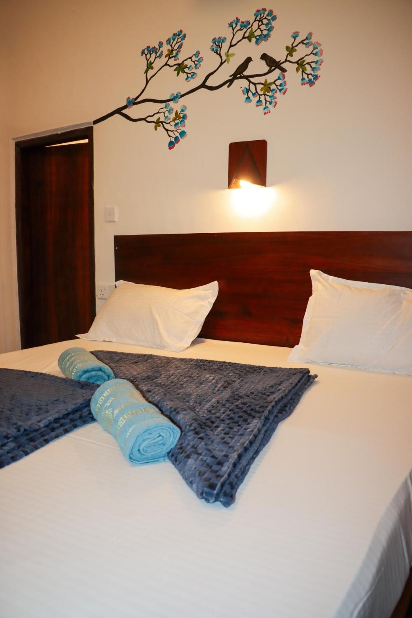 Surfers Park Arugambay Bed & Breakfast Arugam Kudah Eksteriør bilde