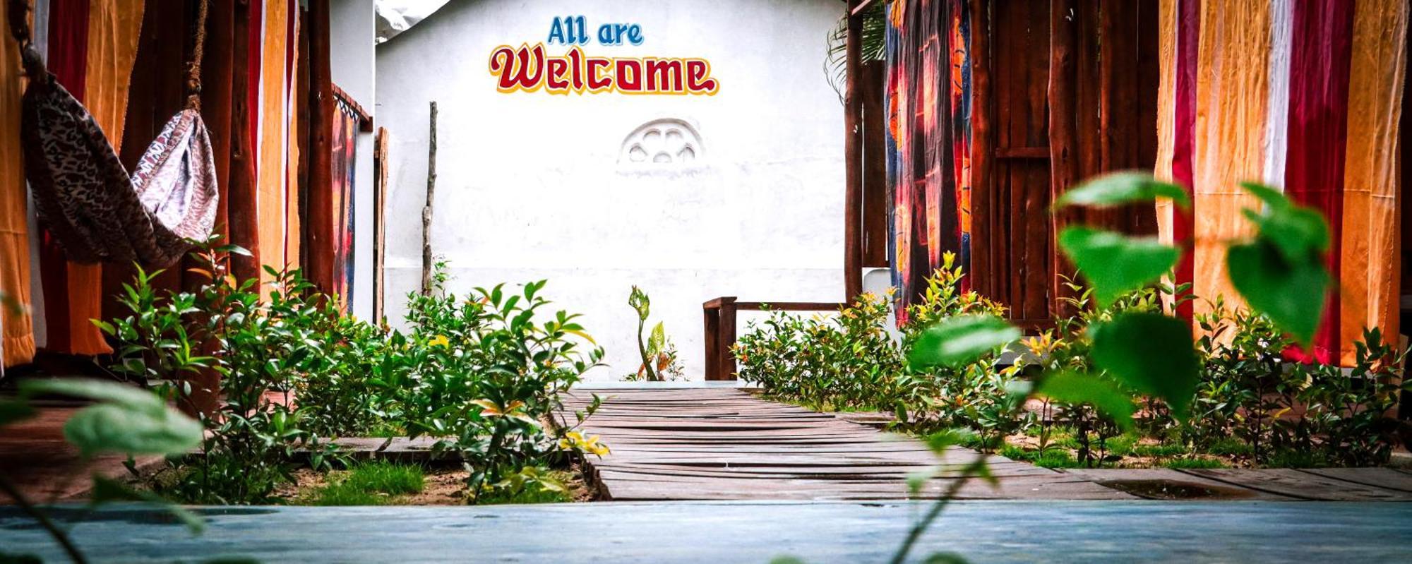 Surfers Park Arugambay Bed & Breakfast Arugam Kudah Eksteriør bilde