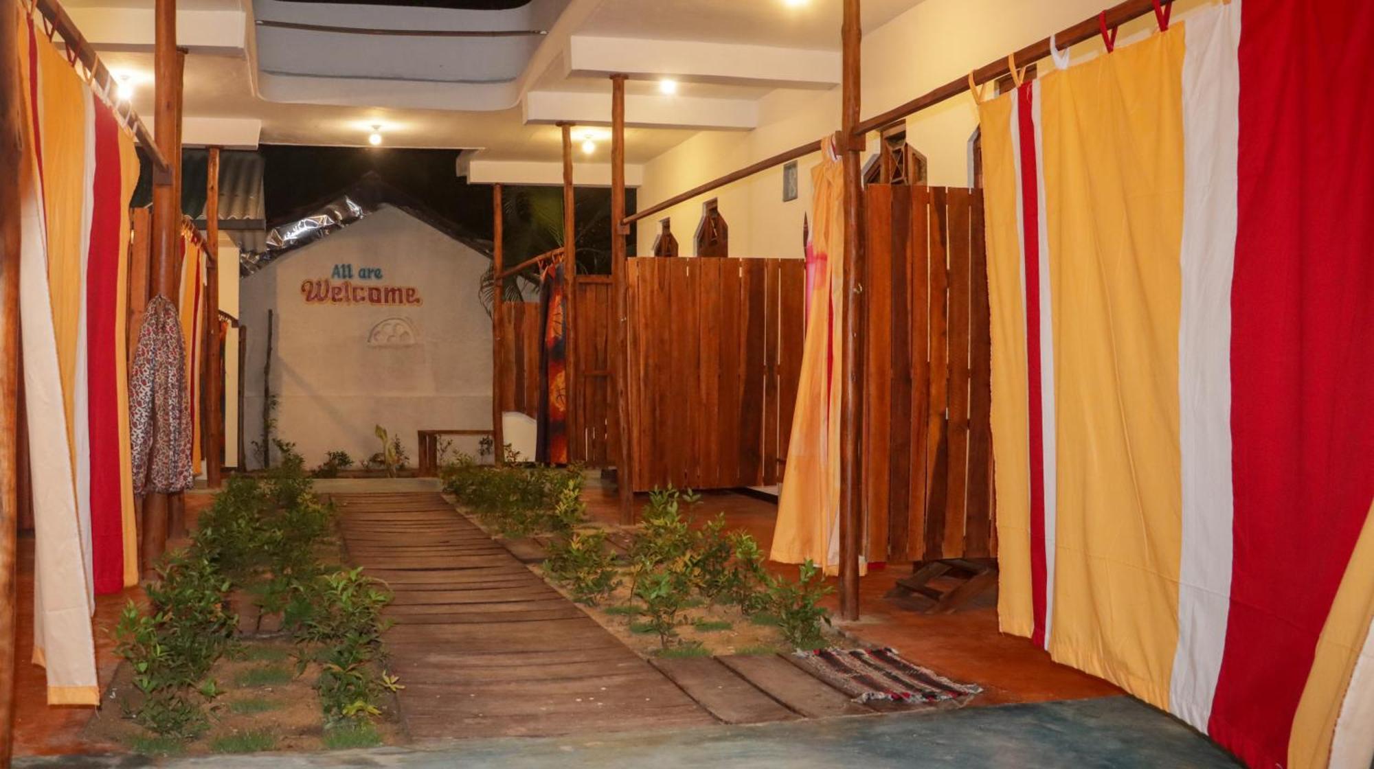 Surfers Park Arugambay Bed & Breakfast Arugam Kudah Eksteriør bilde