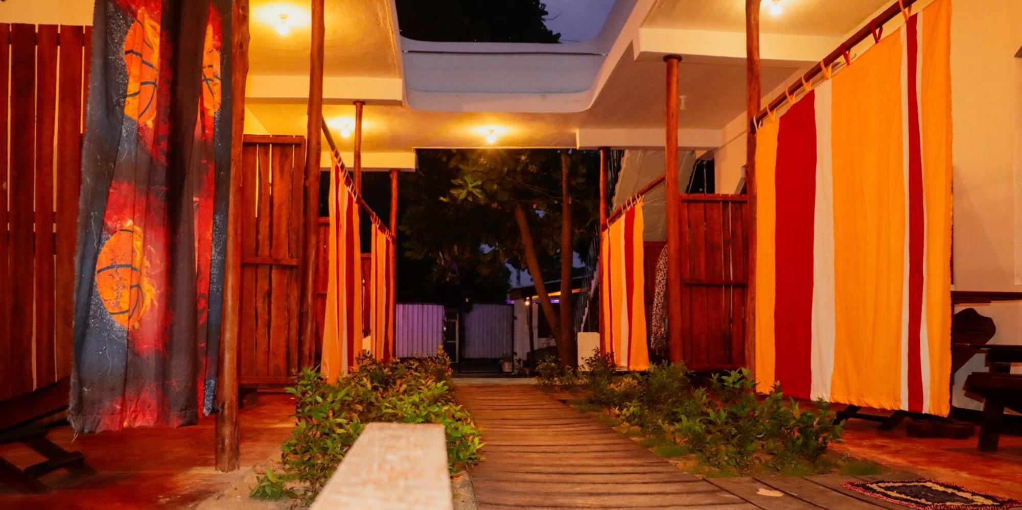 Surfers Park Arugambay Bed & Breakfast Arugam Kudah Eksteriør bilde